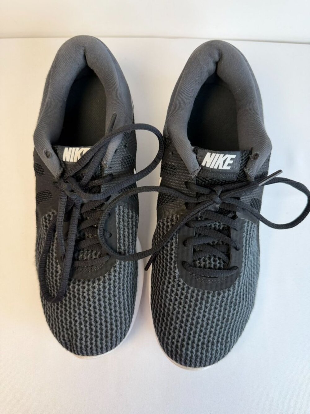 Nike Revolution 4 Sneakers Women's Size 9W Black/White Running Athletic Shoes - Picture 3 of 15